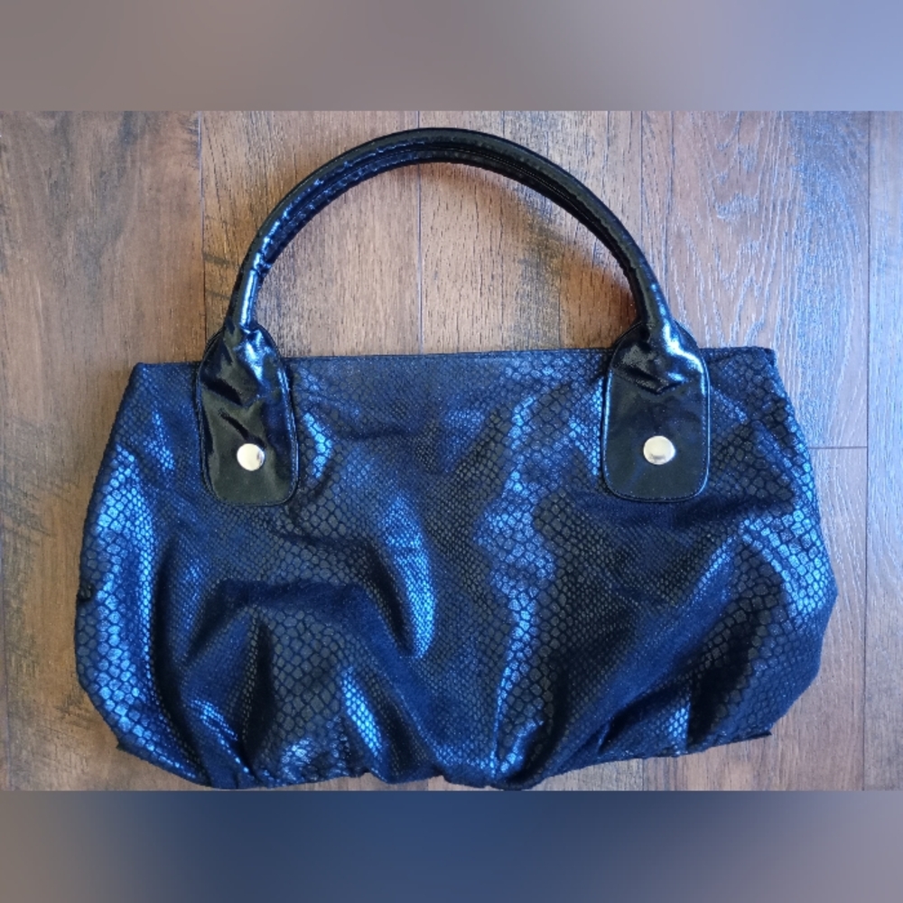 Elegant Black large shoulder bag